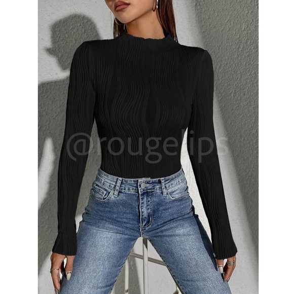 Textured Black Long Sleeve Fitted Tee Shirt Top - Picture 5 of 7